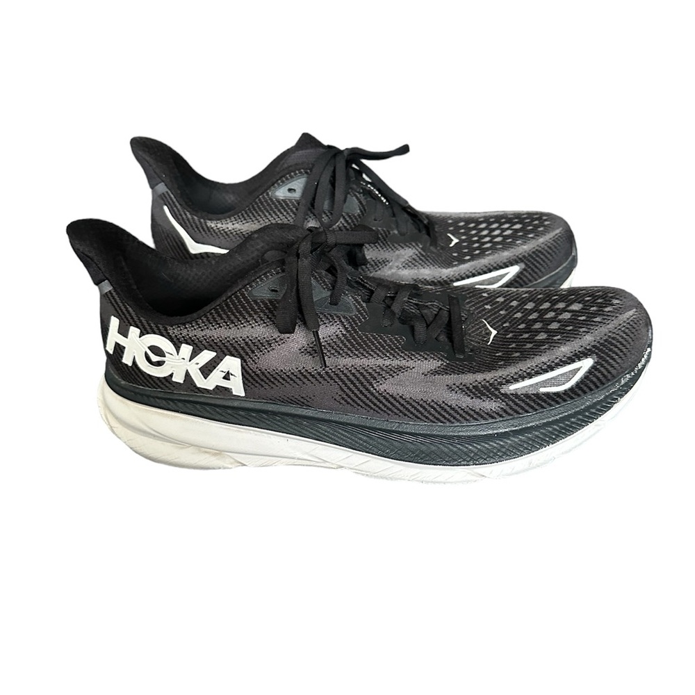 Hoka One One Mens Clifton 9 1127895 BWHT Black Running Shoes Sneakers Size 12 D